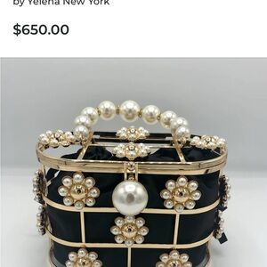 Yelena New York Pearl Daisy bag in black